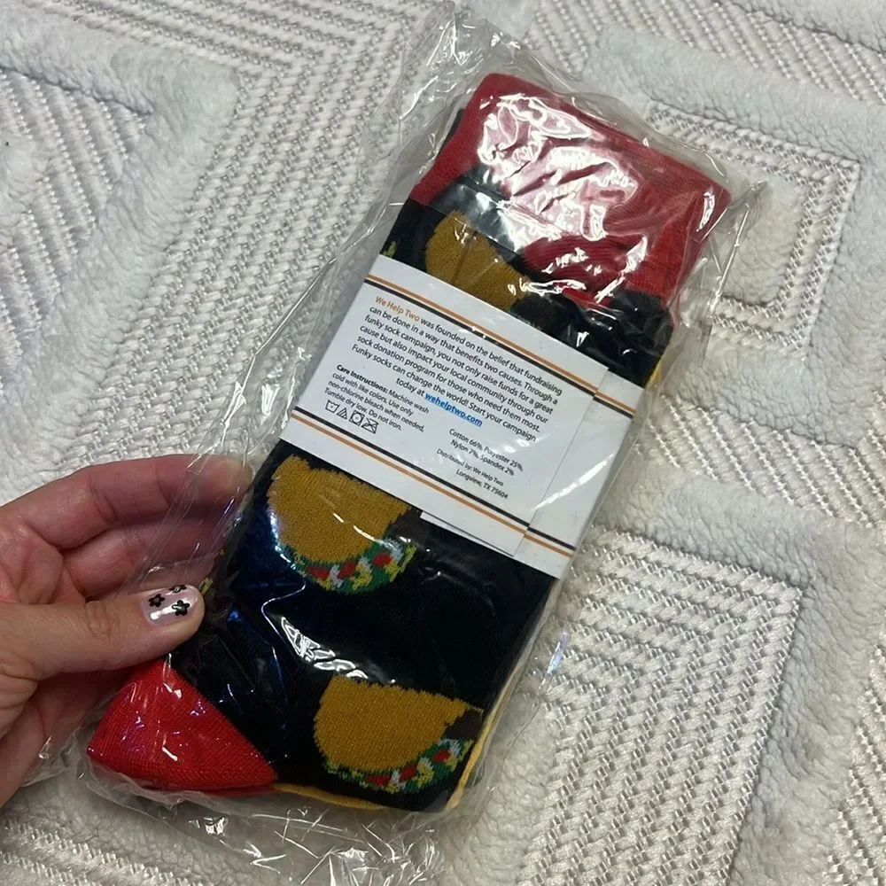 WE HELP - Funky Fiesta Socks - Avocado / Chilis / Tacos